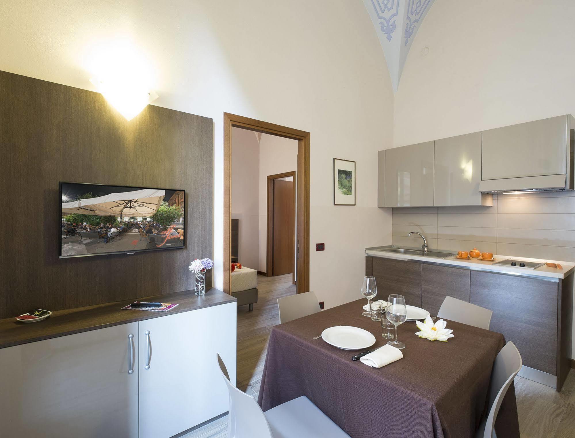 Residence Caffé Savona Alba  Exterior foto